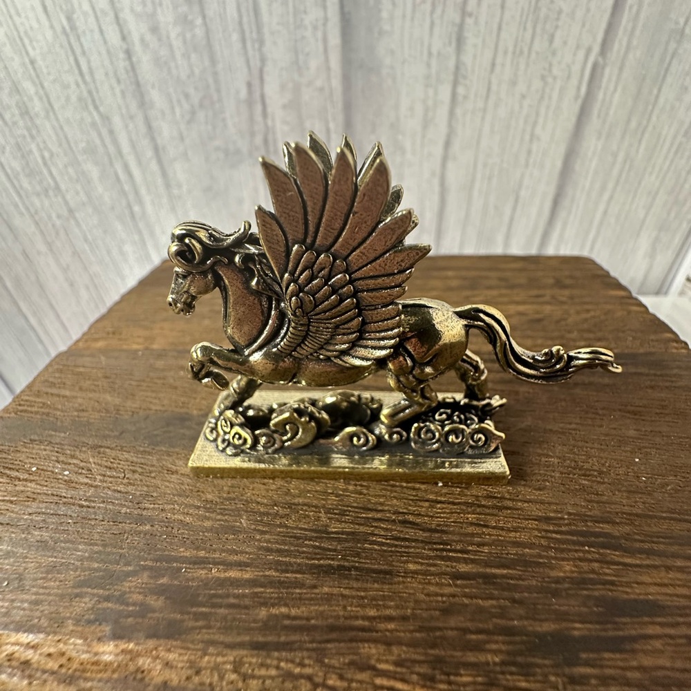 Mini Brass Pegasus Figurine - Picture 4 of 9